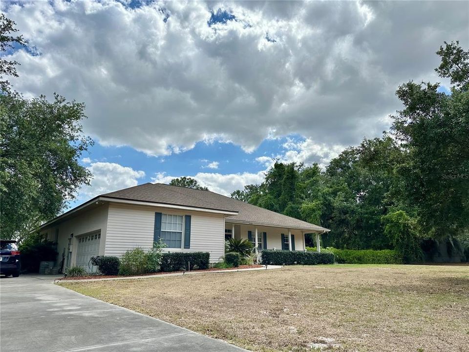 For Sale: $535,000 (3 beds, 2 baths, 2237 Square Feet)