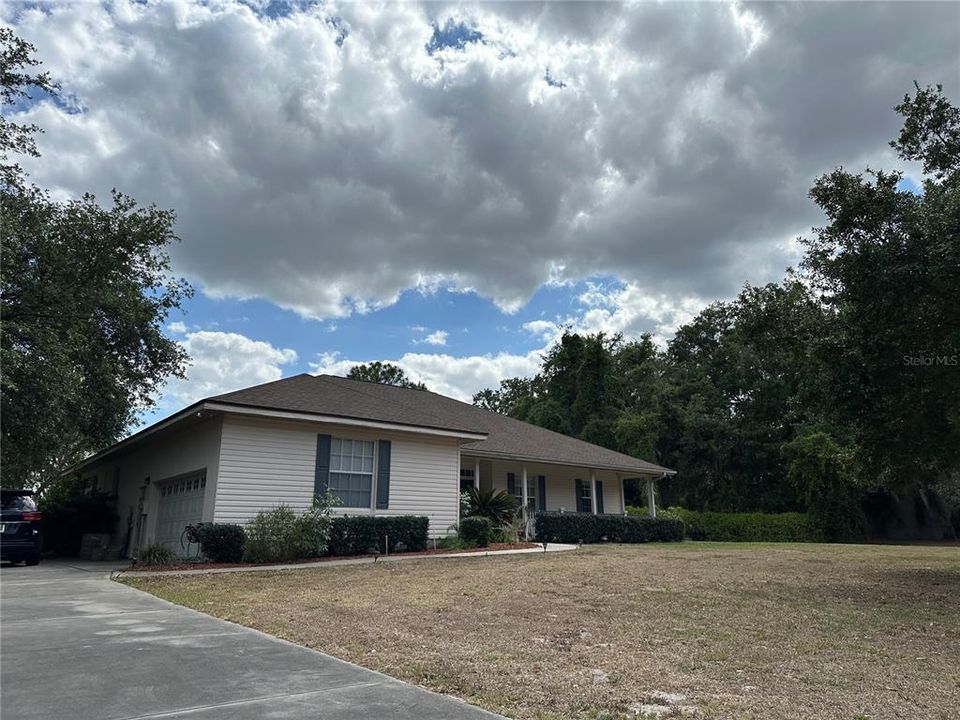 For Sale: $535,000 (3 beds, 2 baths, 2237 Square Feet)