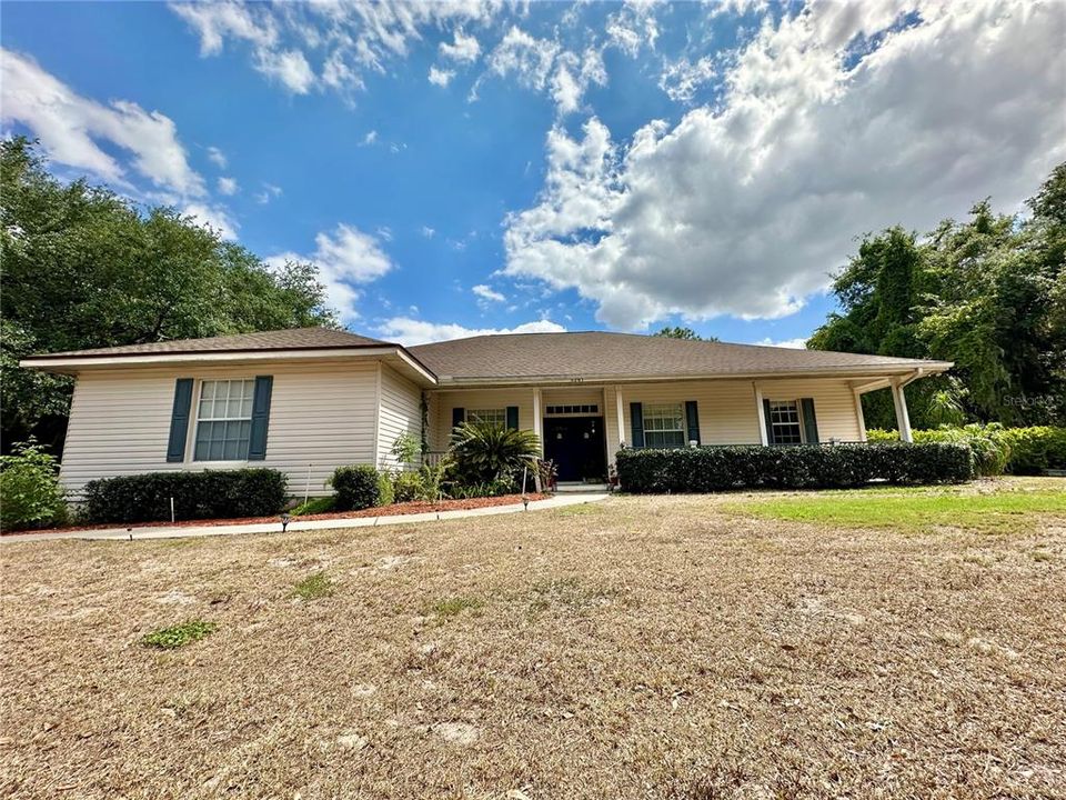 For Sale: $535,000 (3 beds, 2 baths, 2237 Square Feet)