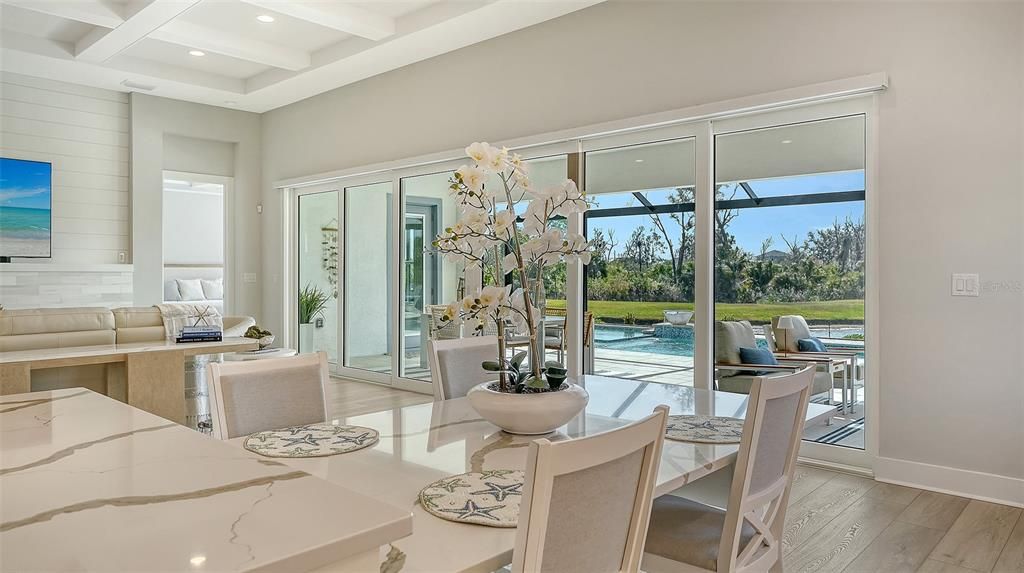 For Sale: $1,075,000 (3 beds, 3 baths, 2562 Square Feet)