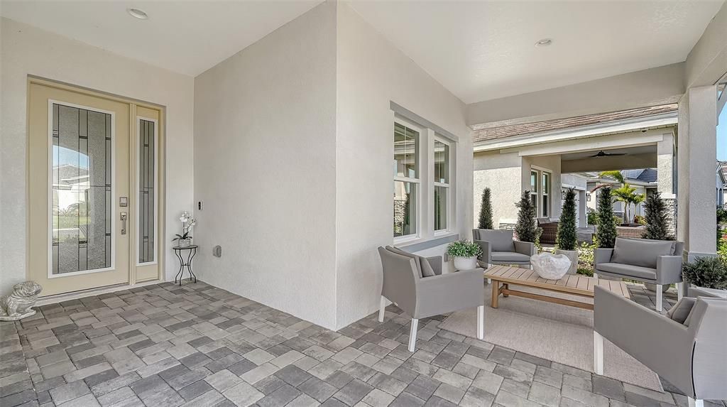 For Sale: $1,075,000 (3 beds, 3 baths, 2562 Square Feet)