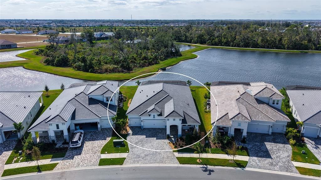 For Sale: $1,075,000 (3 beds, 3 baths, 2562 Square Feet)