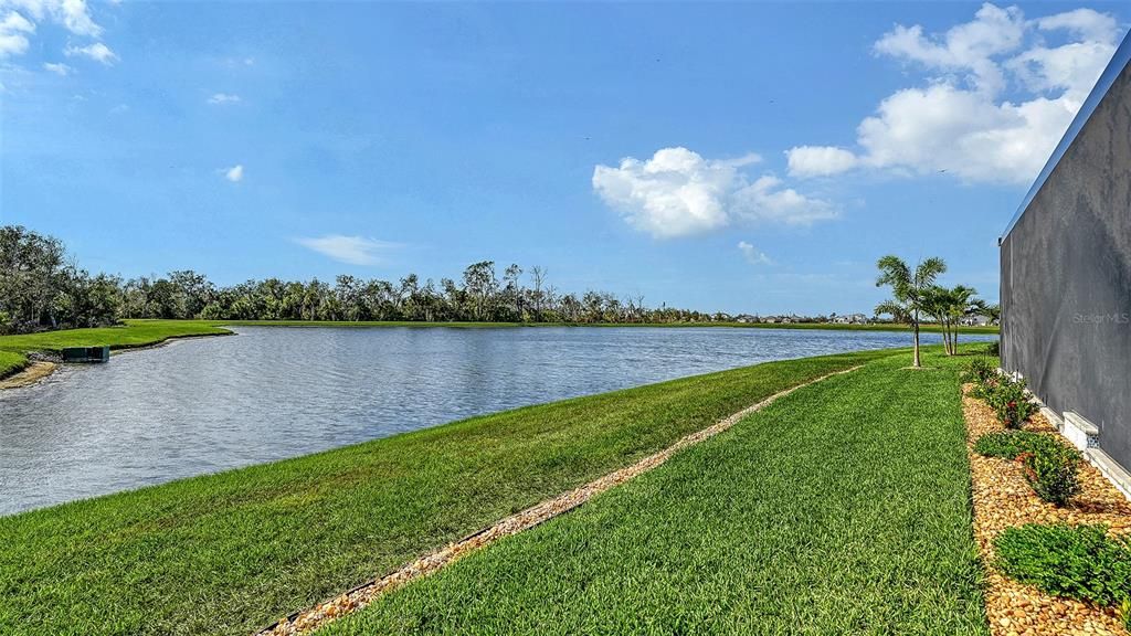 For Sale: $1,075,000 (3 beds, 3 baths, 2562 Square Feet)