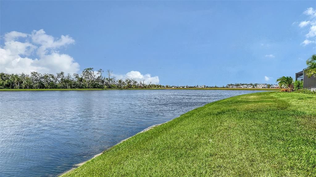 For Sale: $1,075,000 (3 beds, 3 baths, 2562 Square Feet)