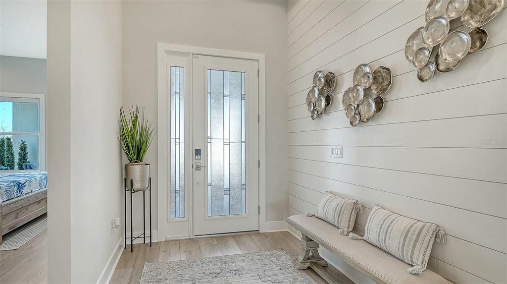 For Sale: $1,075,000 (3 beds, 3 baths, 2562 Square Feet)