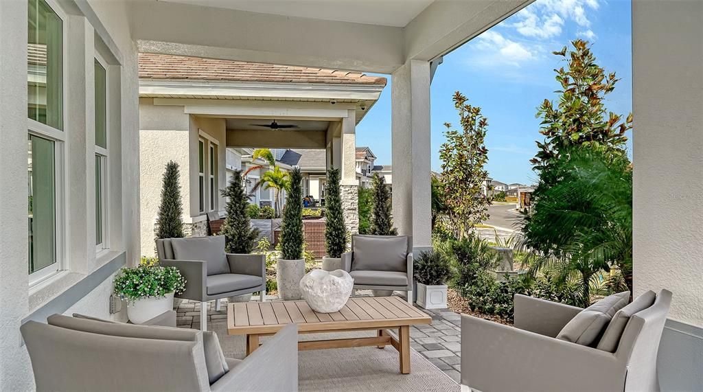 For Sale: $1,075,000 (3 beds, 3 baths, 2562 Square Feet)