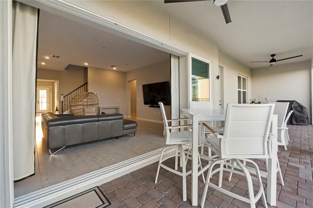 For Sale: $1,050,000 (5 beds, 5 baths, 4764 Square Feet)