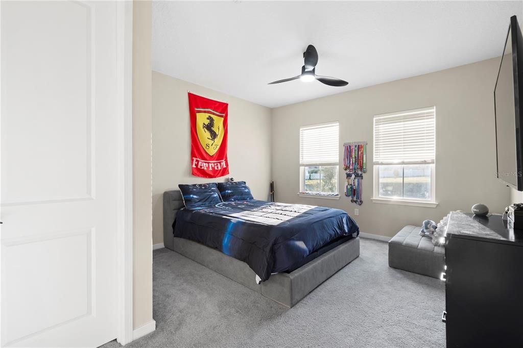 For Sale: $1,050,000 (5 beds, 5 baths, 4764 Square Feet)