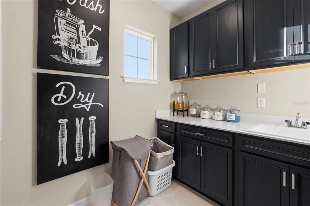 For Sale: $1,050,000 (5 beds, 5 baths, 4764 Square Feet)