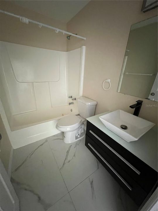 For Rent: $1,555 (2 beds, 2 baths, 1100 Square Feet)