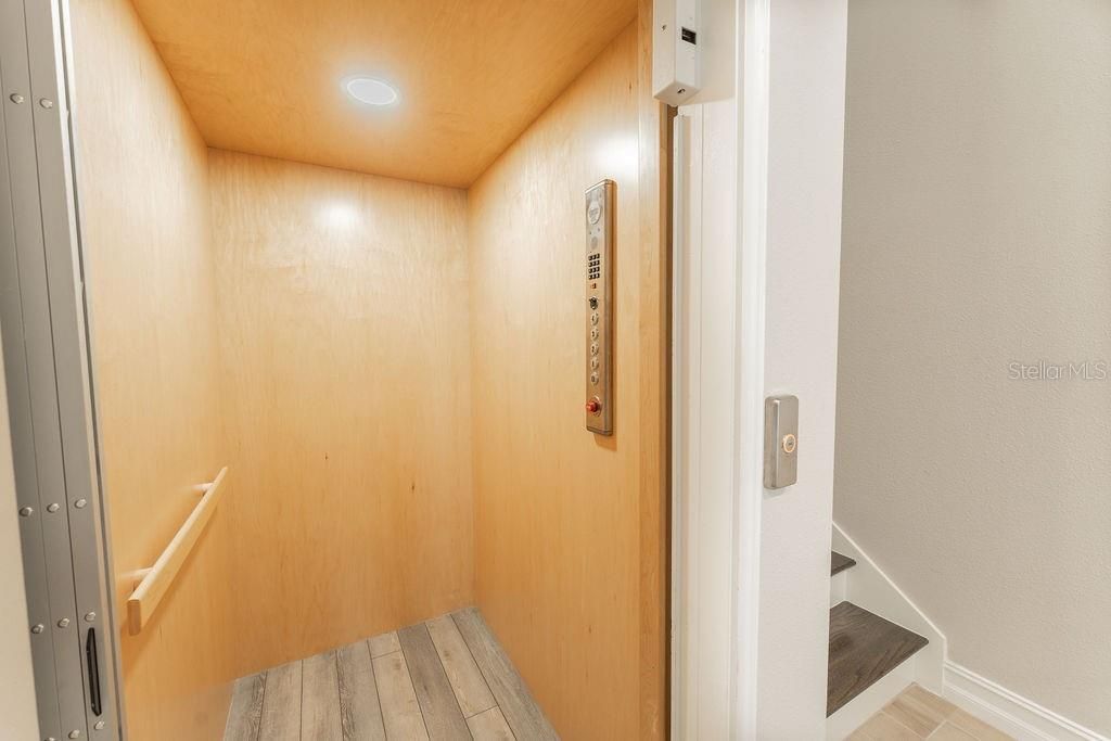 For Sale: $1,450,000 (4 beds, 3 baths, 2853 Square Feet)