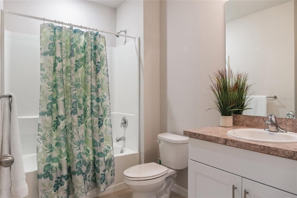 For Sale: $285,000 (3 beds, 2 baths, 1744 Square Feet)