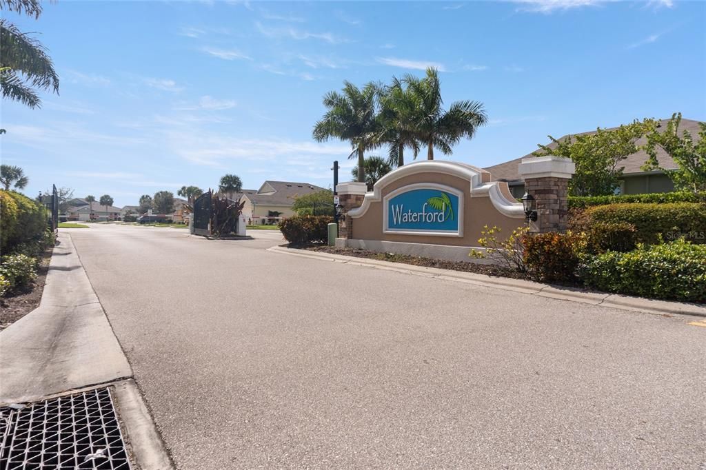 For Sale: $285,000 (3 beds, 2 baths, 1744 Square Feet)