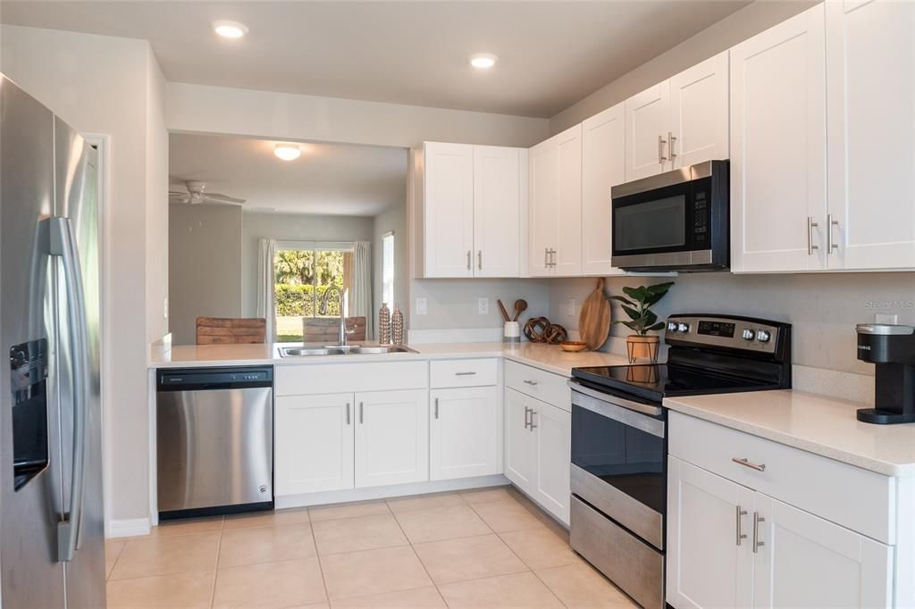 For Sale: $285,000 (3 beds, 2 baths, 1744 Square Feet)