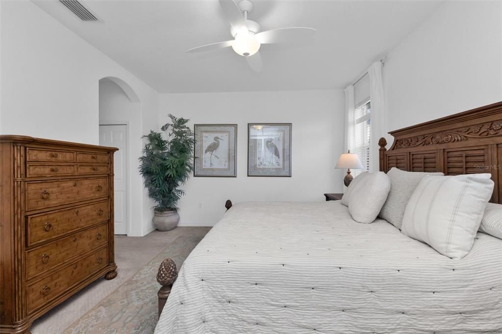 For Sale: $295,000 (3 beds, 2 baths, 1896 Square Feet)