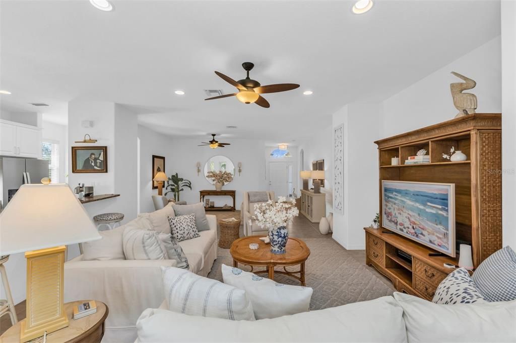 For Sale: $295,000 (3 beds, 2 baths, 1896 Square Feet)