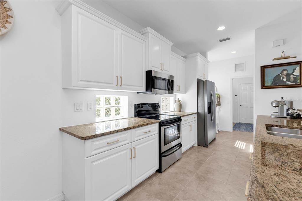 For Sale: $295,000 (3 beds, 2 baths, 1896 Square Feet)