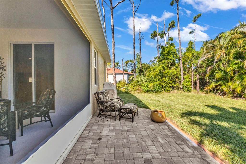 For Sale: $295,000 (3 beds, 2 baths, 1896 Square Feet)