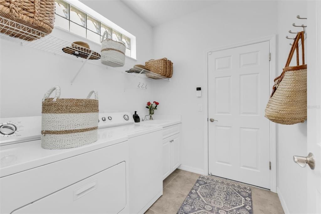 For Sale: $295,000 (3 beds, 2 baths, 1896 Square Feet)