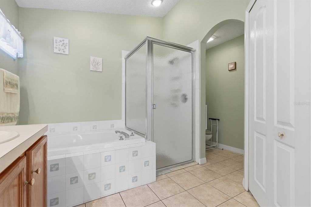 For Sale: $430,000 (4 beds, 2 baths, 1758 Square Feet)