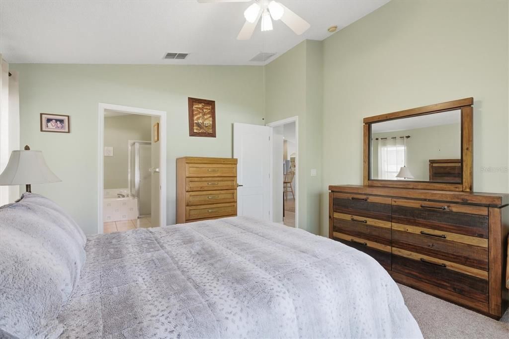 For Sale: $430,000 (4 beds, 2 baths, 1758 Square Feet)