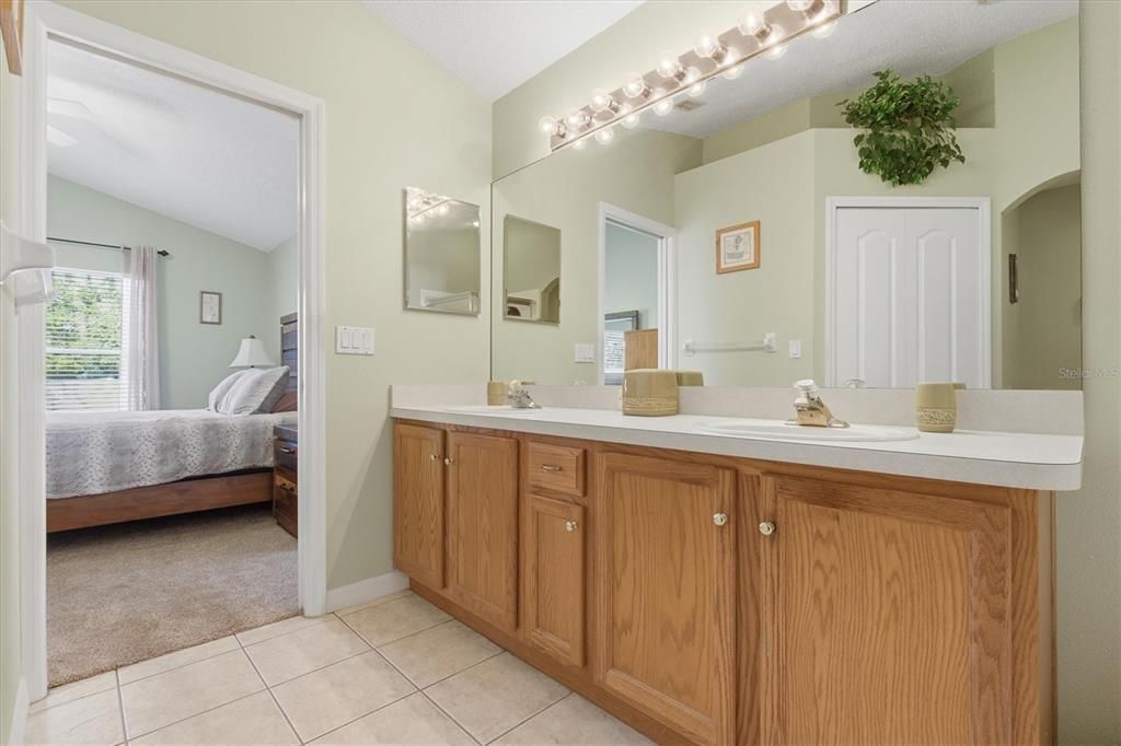 For Sale: $430,000 (4 beds, 2 baths, 1758 Square Feet)