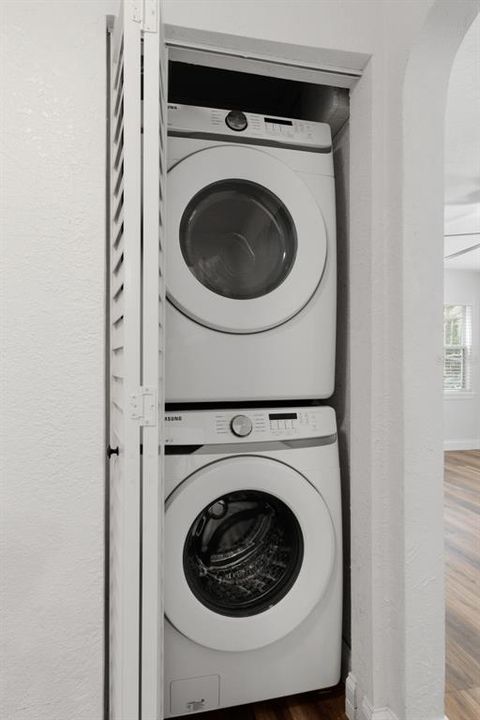 For Rent: $2,790 (3 beds, 2 baths, 1084 Square Feet)