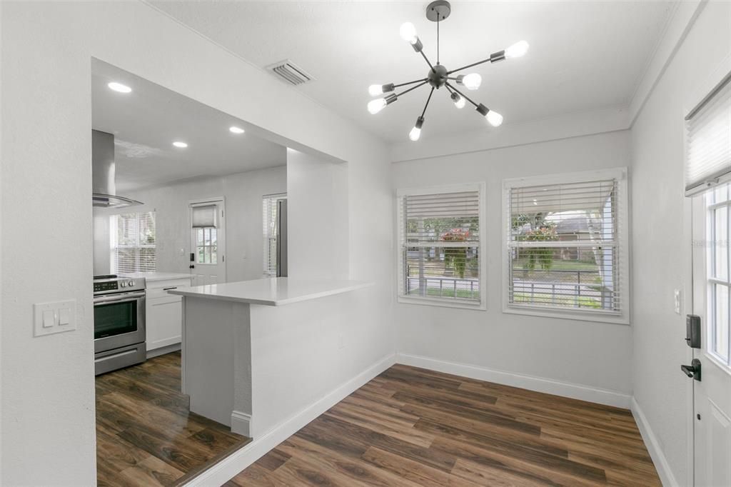 For Rent: $2,790 (3 beds, 2 baths, 1084 Square Feet)