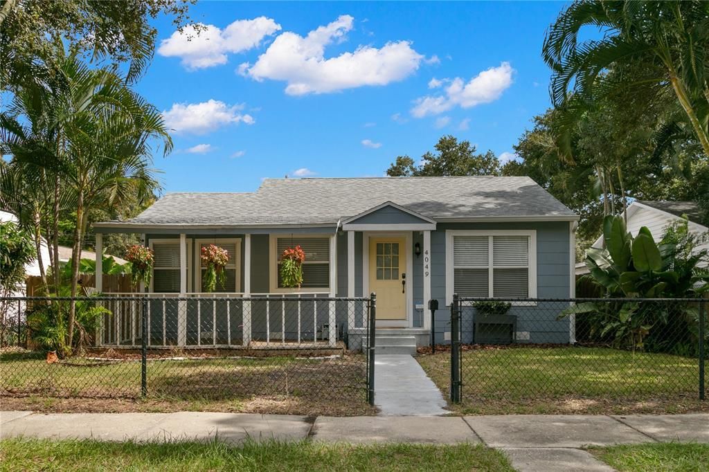 For Rent: $2,790 (3 beds, 2 baths, 1084 Square Feet)