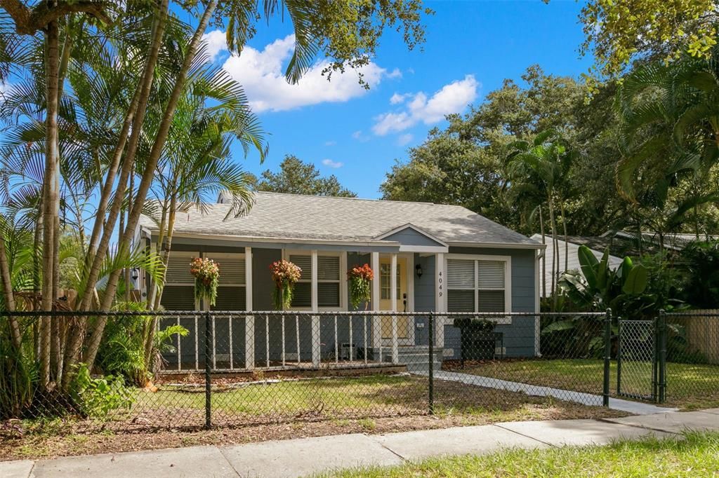 For Rent: $2,790 (3 beds, 2 baths, 1084 Square Feet)