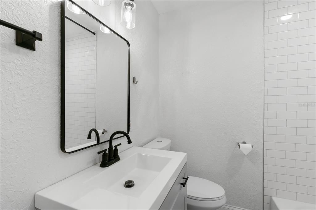 For Rent: $2,790 (3 beds, 2 baths, 1084 Square Feet)