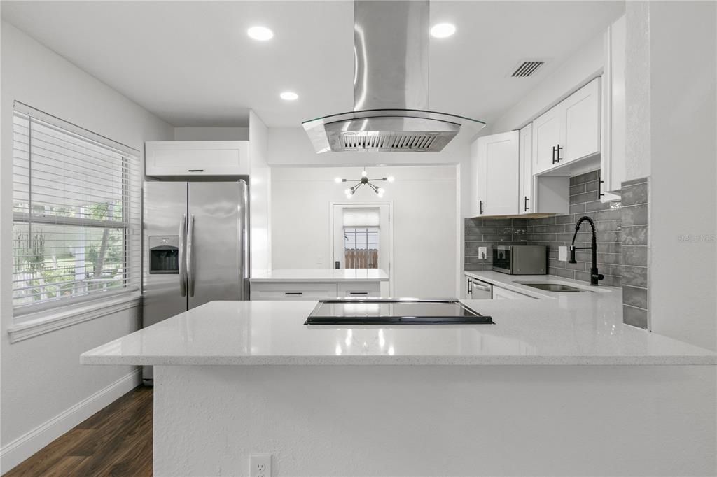 For Rent: $2,790 (3 beds, 2 baths, 1084 Square Feet)