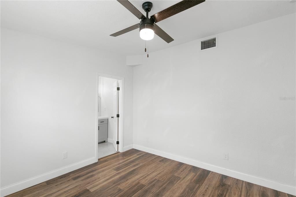 For Rent: $2,790 (3 beds, 2 baths, 1084 Square Feet)