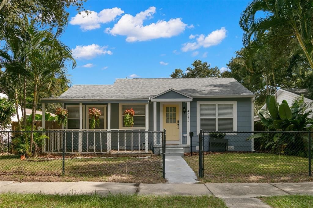 For Rent: $2,790 (3 beds, 2 baths, 1084 Square Feet)