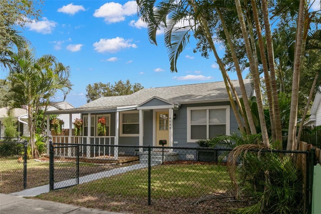 For Rent: $2,790 (3 beds, 2 baths, 1084 Square Feet)