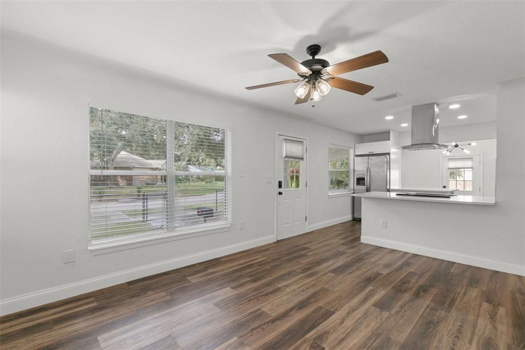 For Rent: $2,790 (3 beds, 2 baths, 1084 Square Feet)