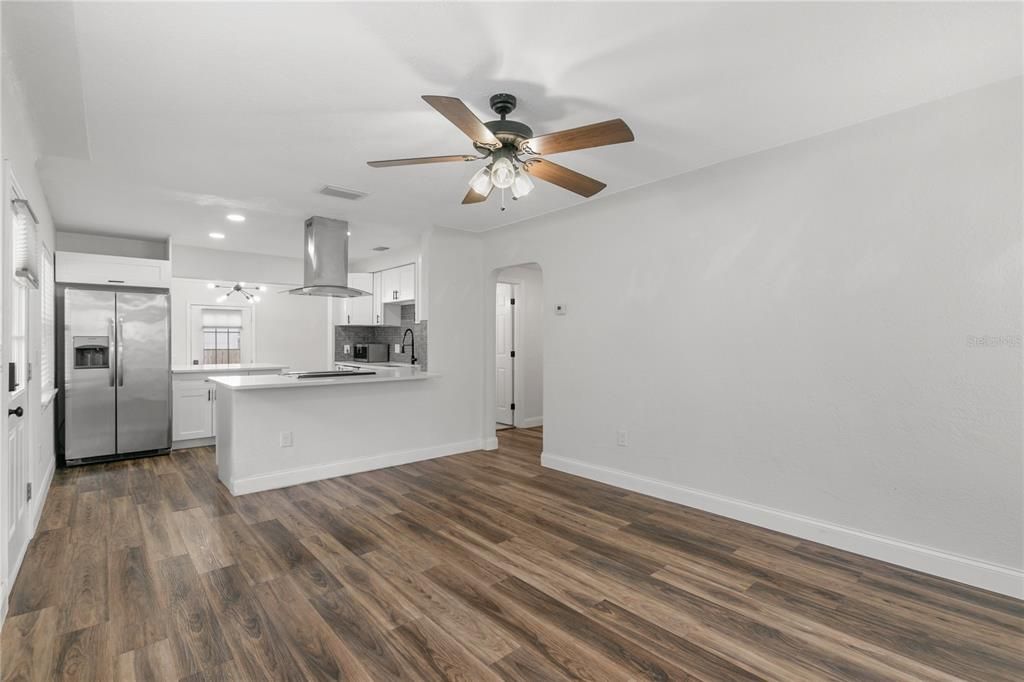 For Rent: $2,790 (3 beds, 2 baths, 1084 Square Feet)