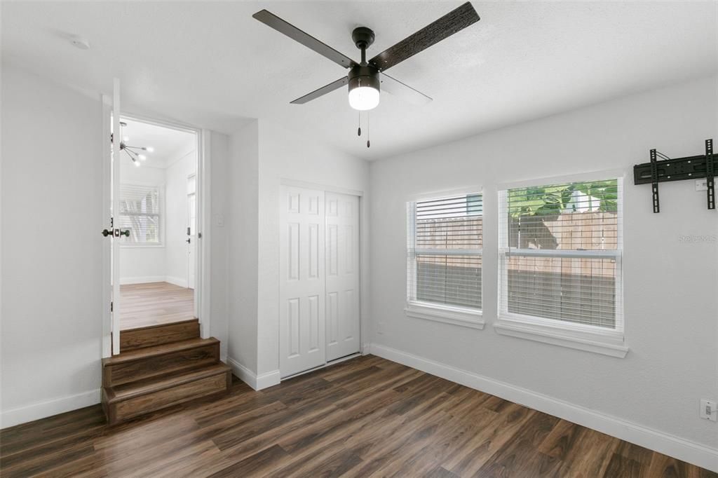 For Rent: $2,790 (3 beds, 2 baths, 1084 Square Feet)