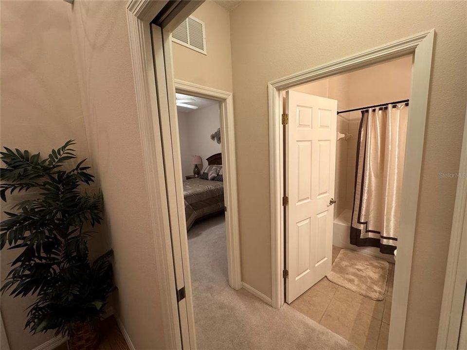 На продажу: $295,900 (3 спален, 2 ванн, 1457 Квадратных фут)