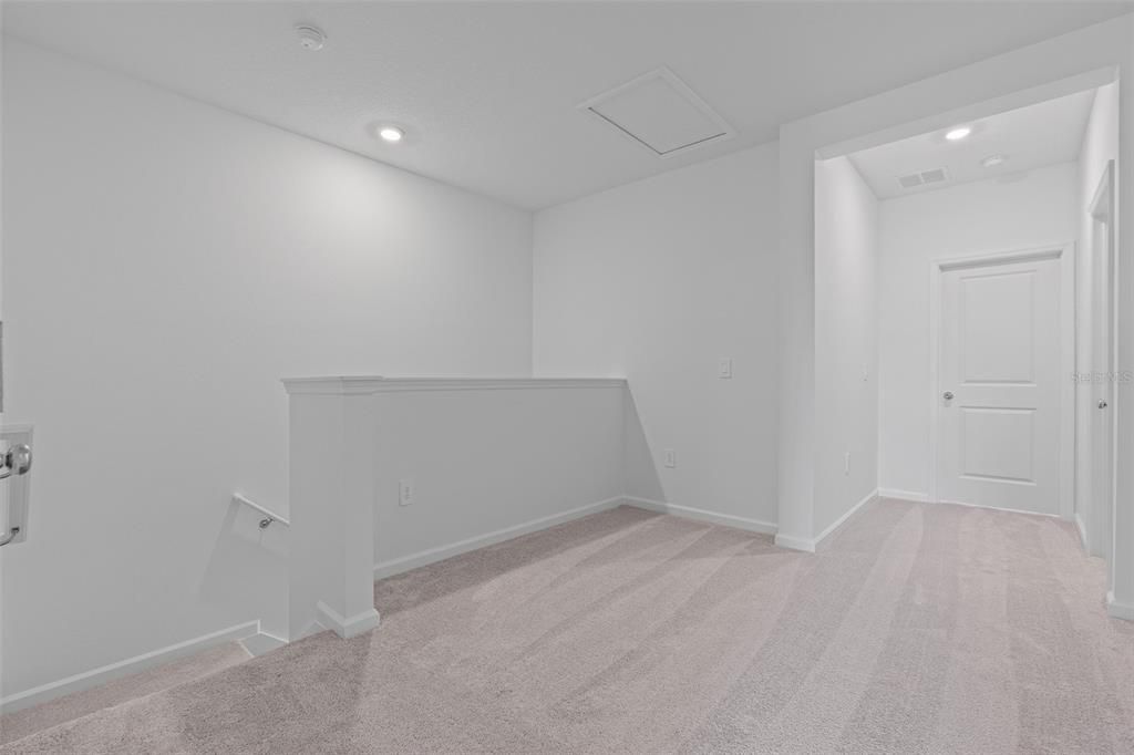 Под контрактом: $2,000 (3 спален, 2 ванн, 1787 Квадратных фут)