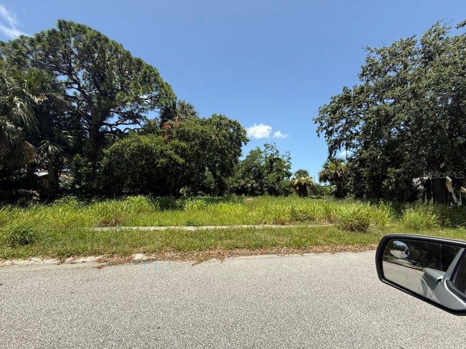 En Venta: $80,000 (0.15 acres)