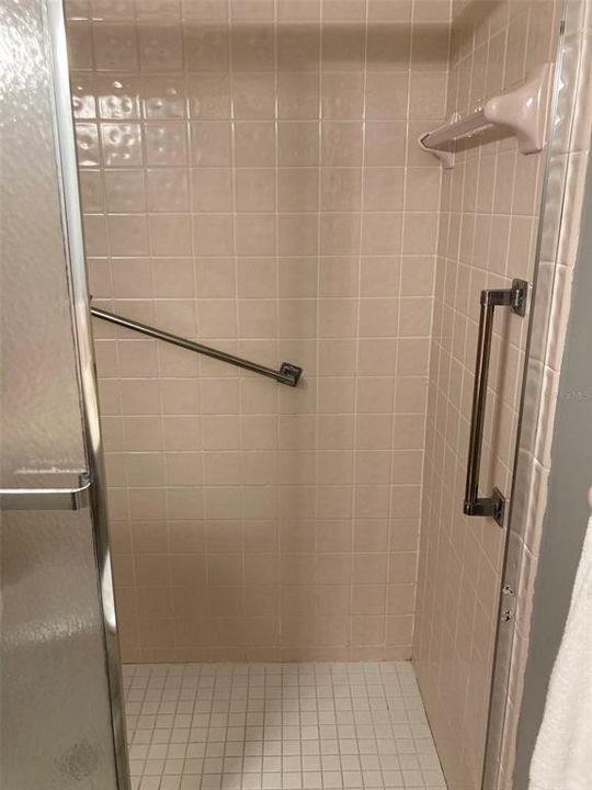 For Rent: $1,500 (2 beds, 1 baths, 1040 Square Feet)