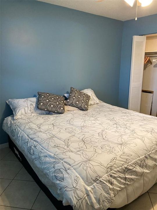 For Rent: $1,500 (2 beds, 1 baths, 1040 Square Feet)