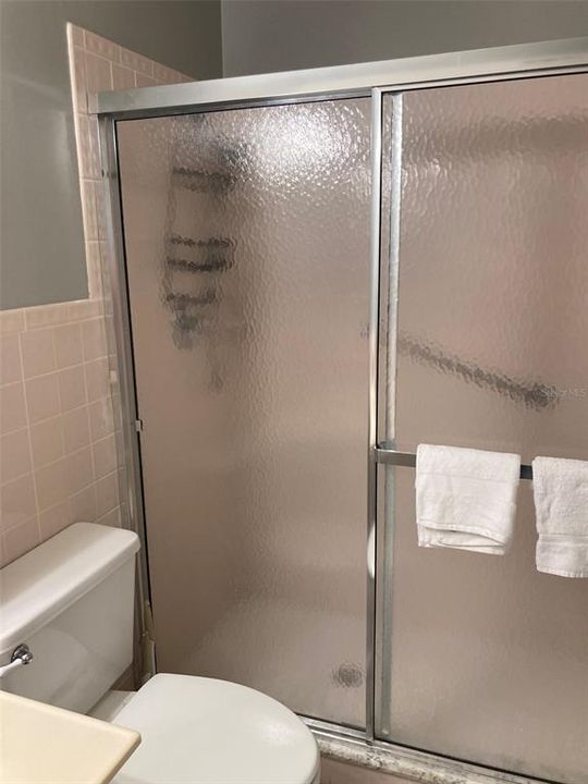 For Rent: $1,500 (2 beds, 1 baths, 1040 Square Feet)