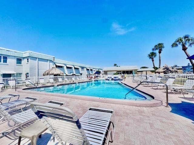 For Rent: $1,500 (2 beds, 1 baths, 1040 Square Feet)