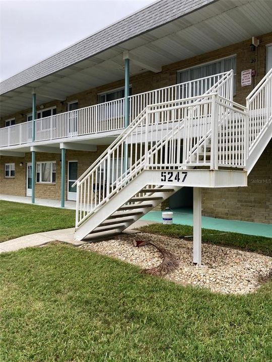 For Rent: $1,500 (2 beds, 1 baths, 1040 Square Feet)