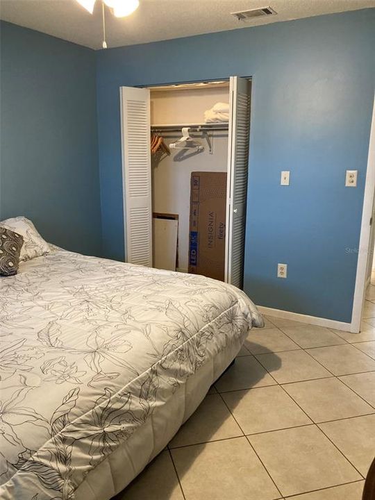 For Rent: $1,500 (2 beds, 1 baths, 1040 Square Feet)