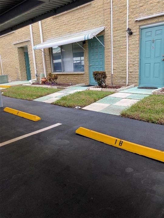 For Rent: $1,500 (2 beds, 1 baths, 1040 Square Feet)