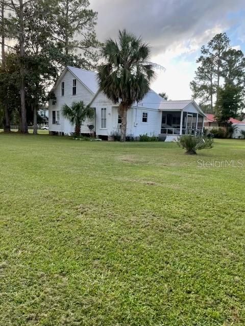 For Sale: $135,000 (4 beds, 1 baths, 2521 Square Feet)