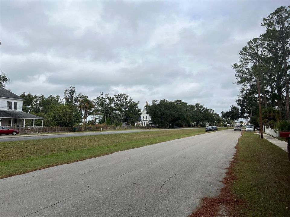 For Sale: $135,000 (4 beds, 1 baths, 2521 Square Feet)